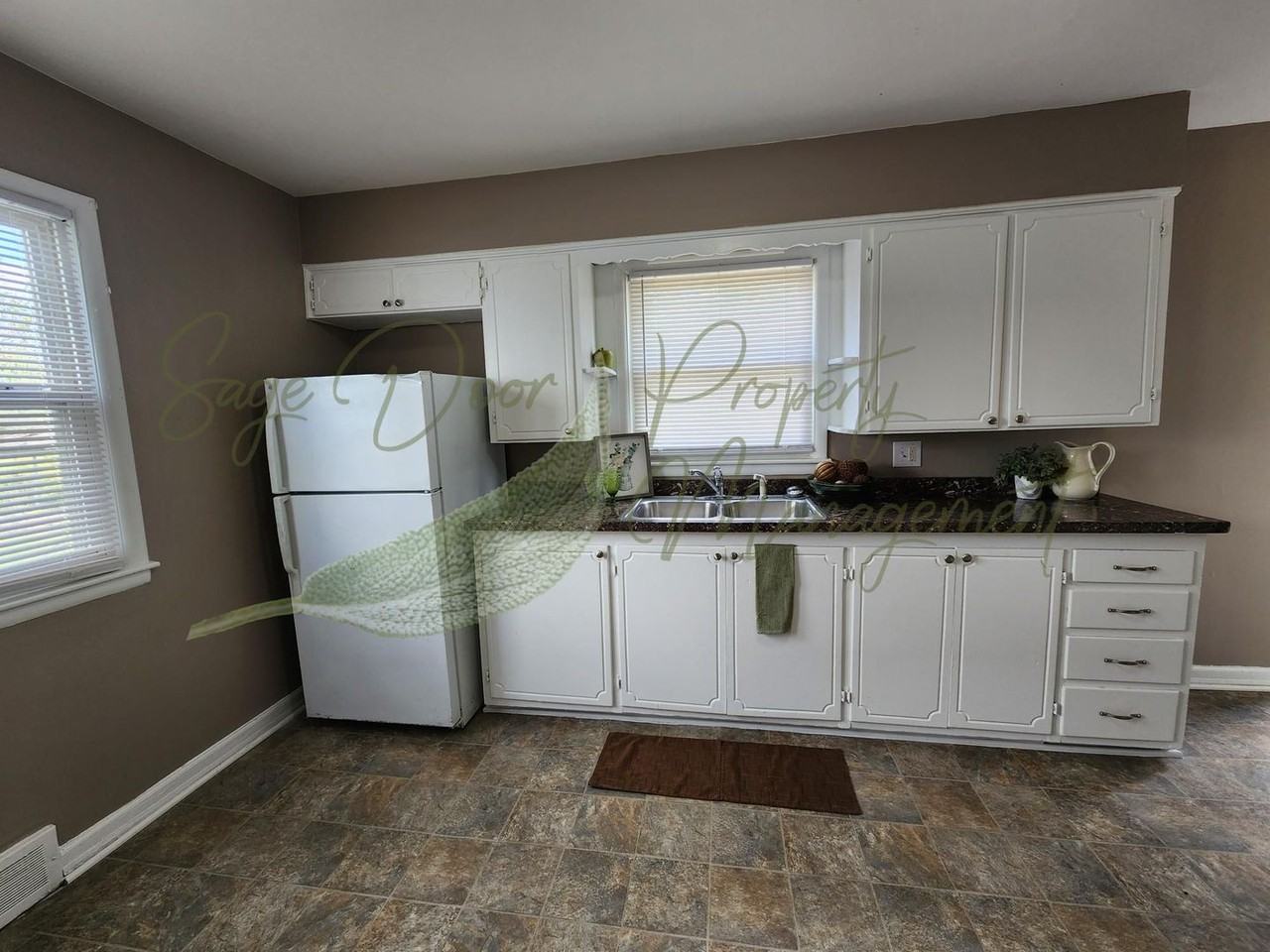 1127 N Cottage St - Photo 4 of 16