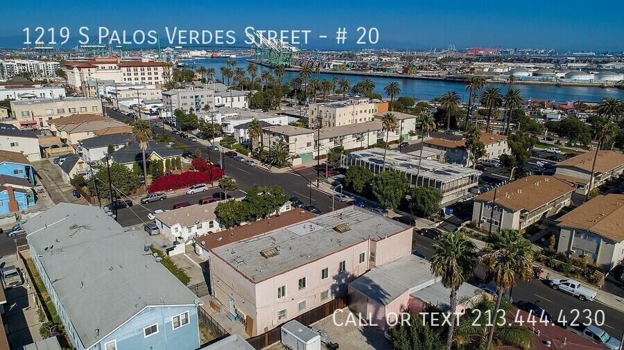 Portside Studio Apartments - Photo 2 of 23