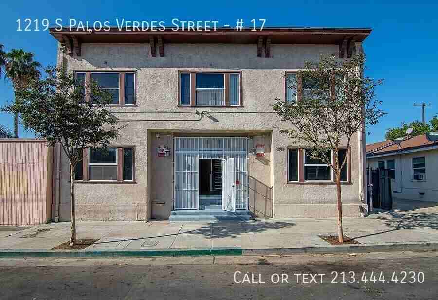 Portside Studio Apartments - Photo 3 of 23