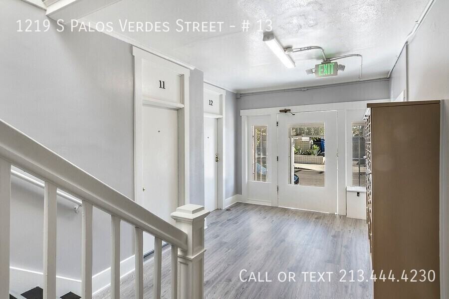 Portside Studio Apartments - Photo 5 of 23