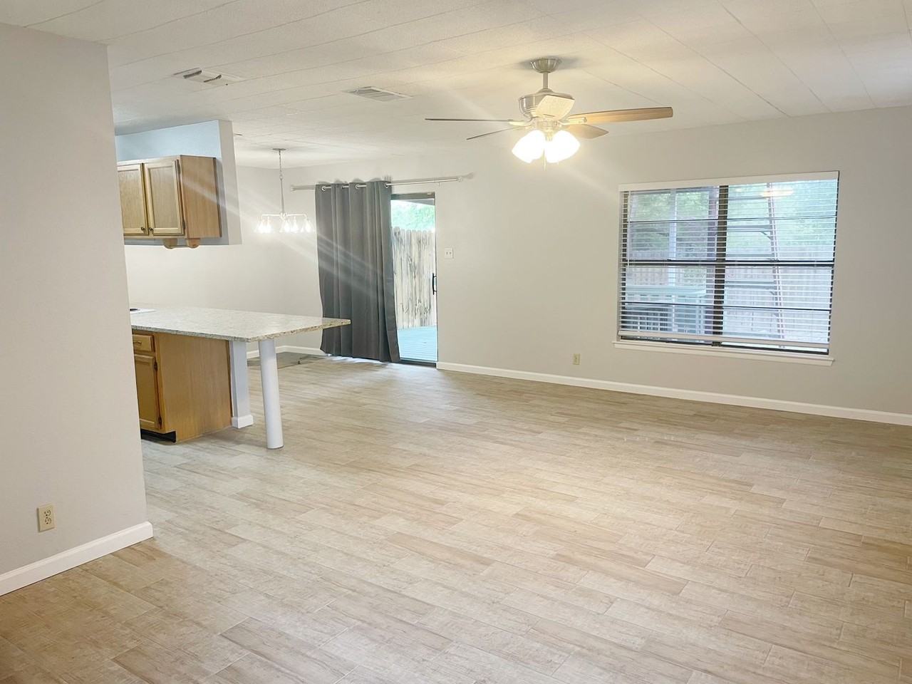 11719 Country Springs St - Photo 3 of 16