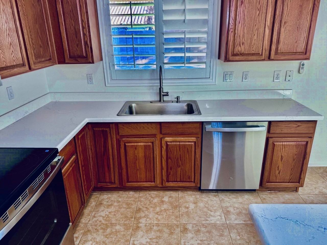 1268 E Birdland Dr - Photo 5 of 38