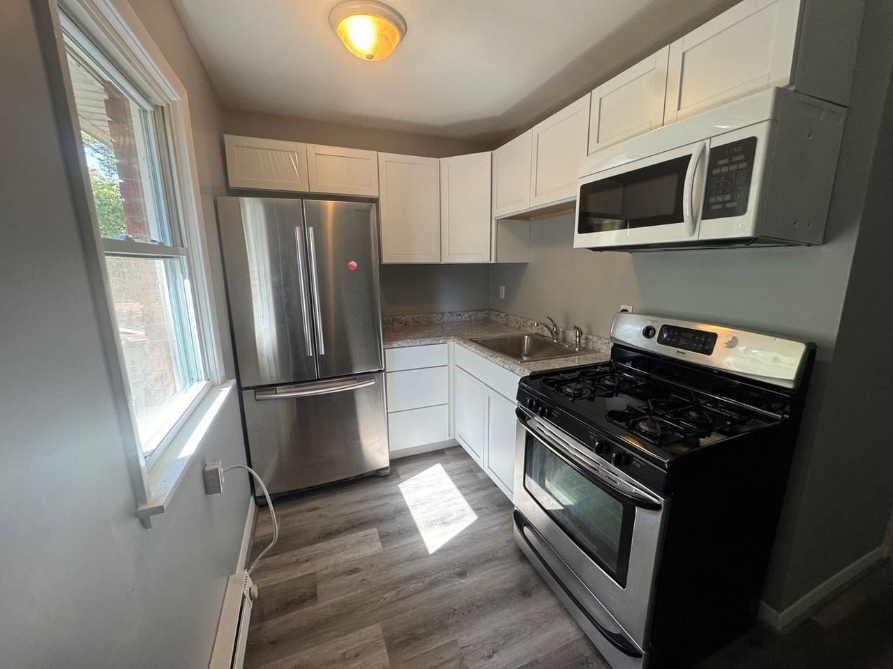 1811 13th Ave #7 - Photo 2 of 8