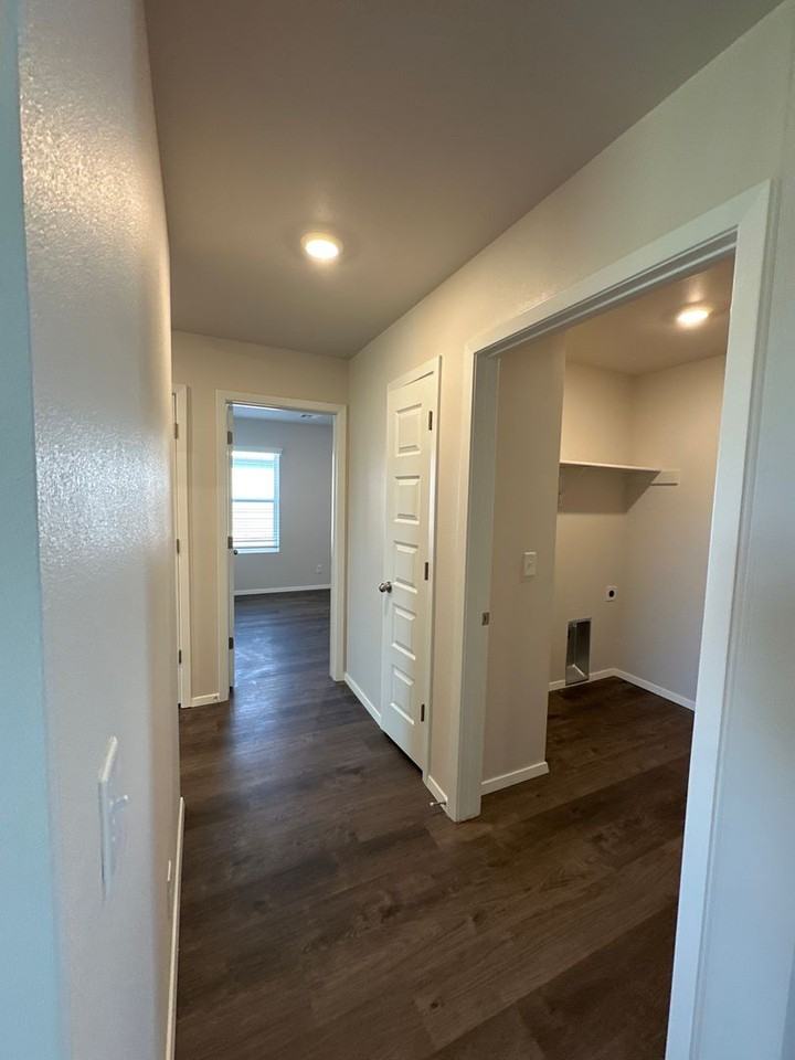 1011 W Fargo Rd - Photo 6 of 17