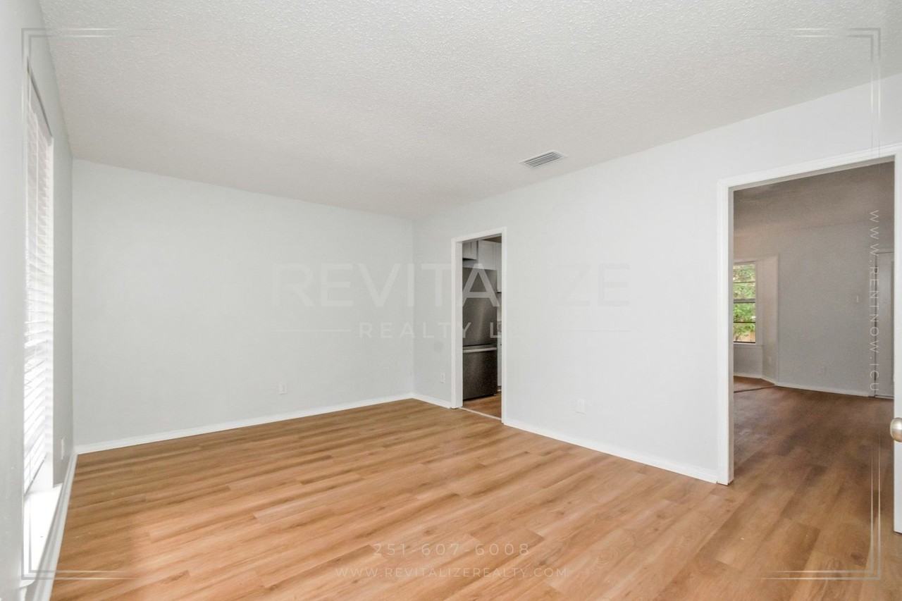 5728 Post Oak Ct - Photo 2 of 27