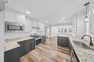 105 3rd St - Photo 1 of 1