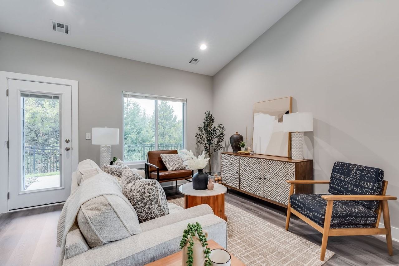 4924 N Vassar St - Photo 4 of 18