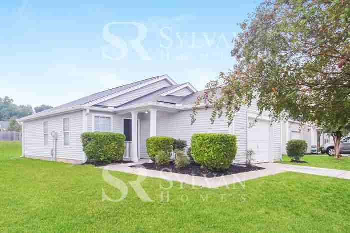 104 Pine Mast Ct - Photo 2 of 15