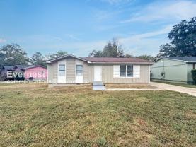 1560 Meadow Ln - Photo 1 of 1
