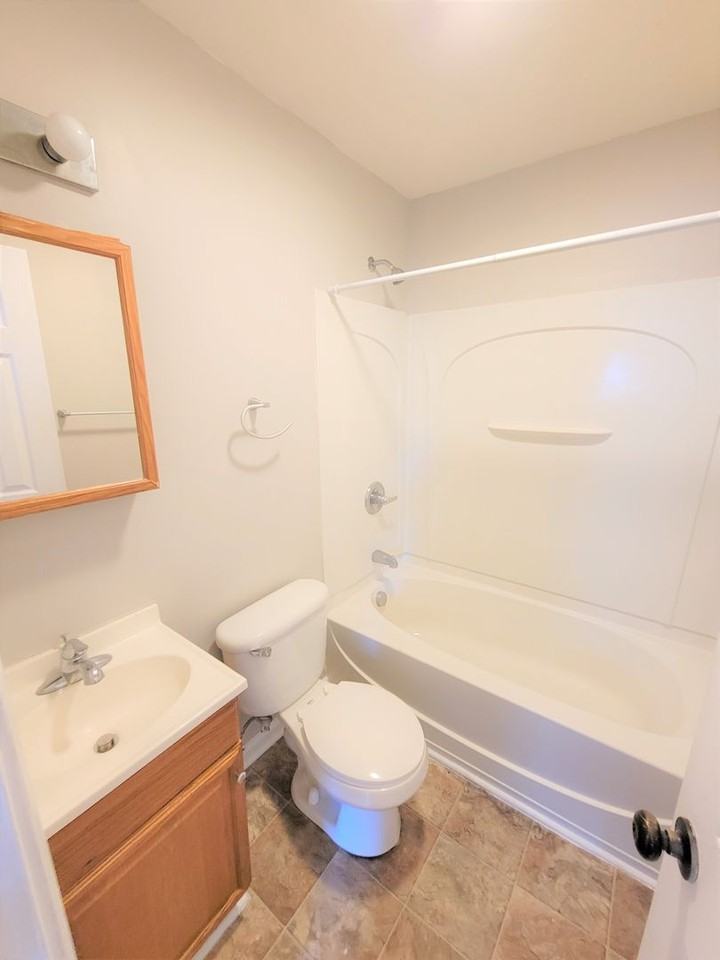 1230 Westside Dr - Photo 2 of 7
