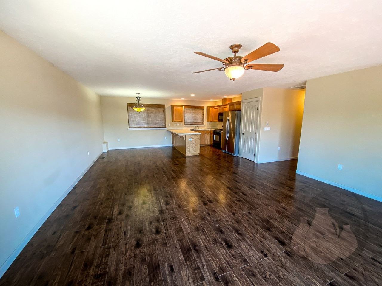 5627 Seeger Lane Southeast - Photo 3 of 10