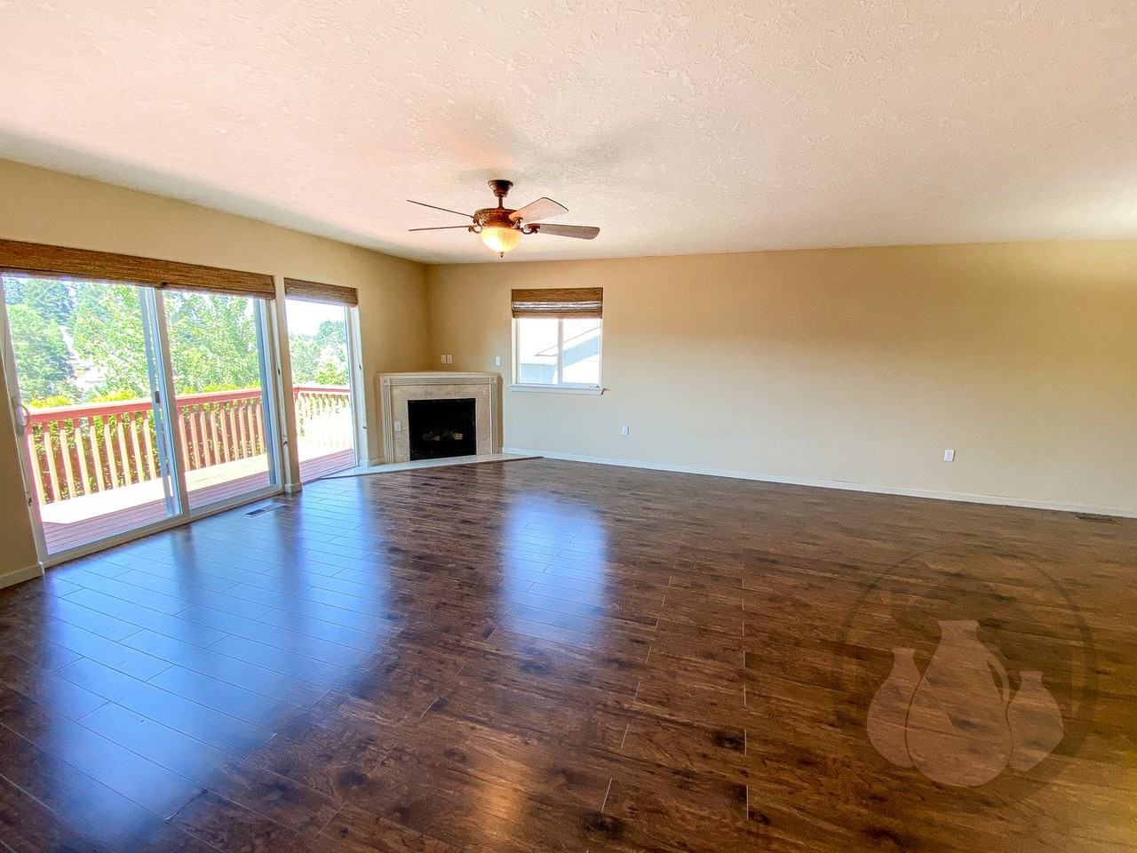 5627 Seeger Lane Southeast - Photo 4 of 10