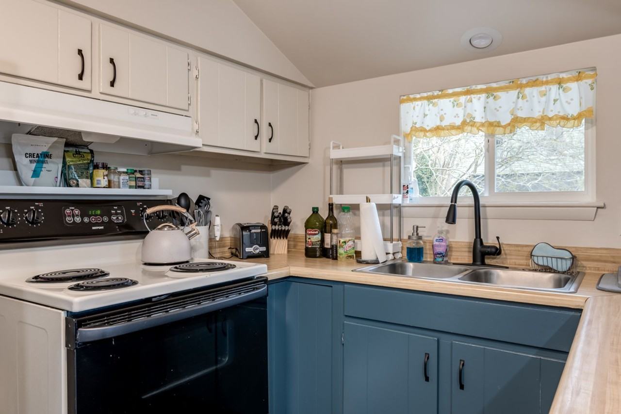 1015 Price Ave #1 - Photo 7 of 14