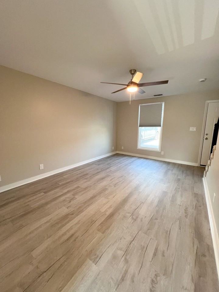 530 Hietts Lane - Photo 6 of 28