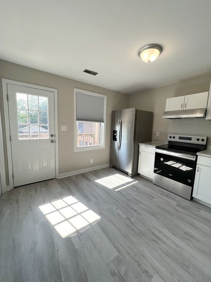 530 Hietts Lane - Photo 7 of 28