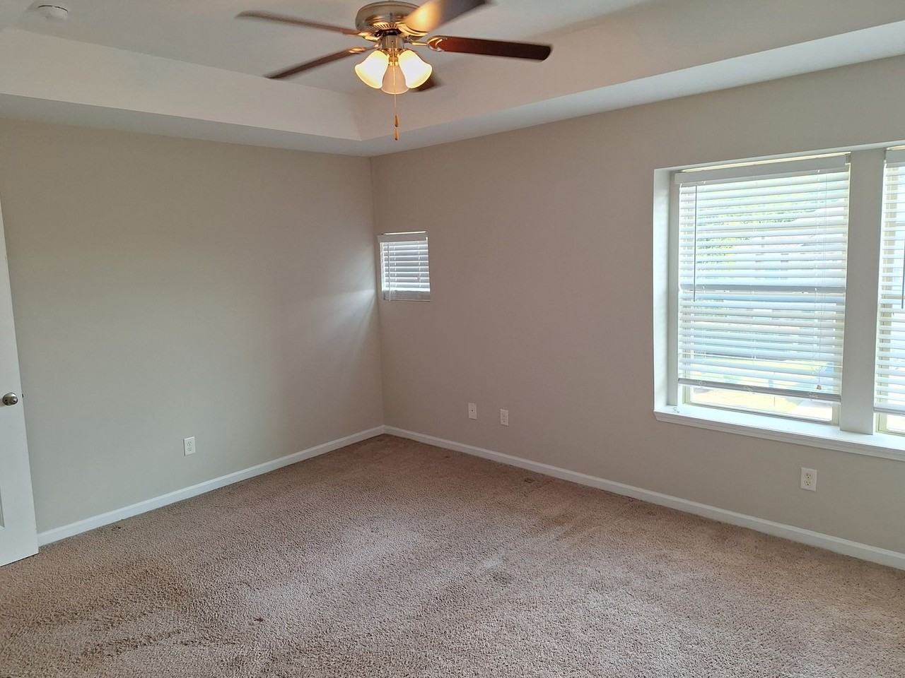 232 Allans Mill Dr - Photo 2 of 50