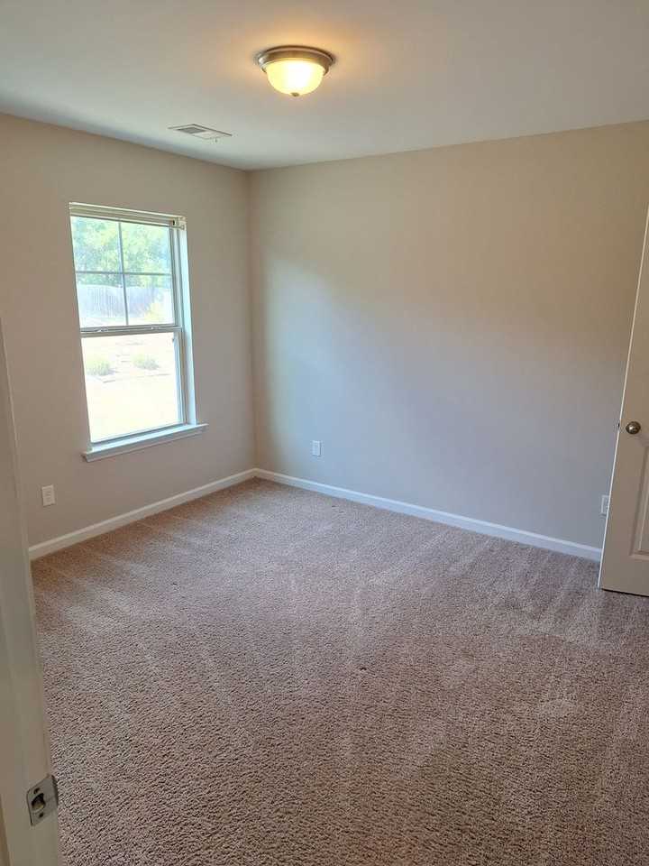 232 Allans Mill Dr - Photo 6 of 50