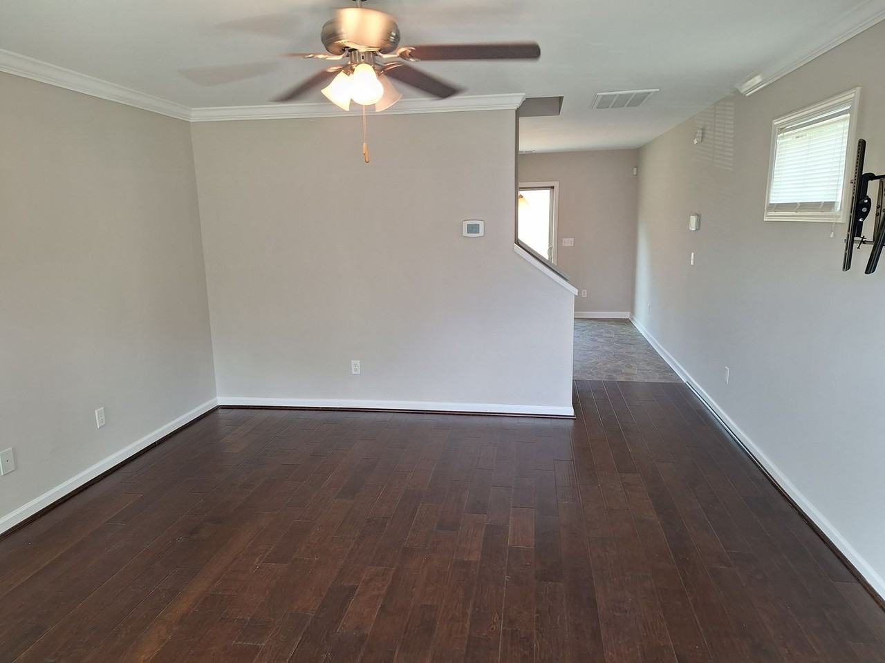 232 Allans Mill Dr - Photo 4 of 32