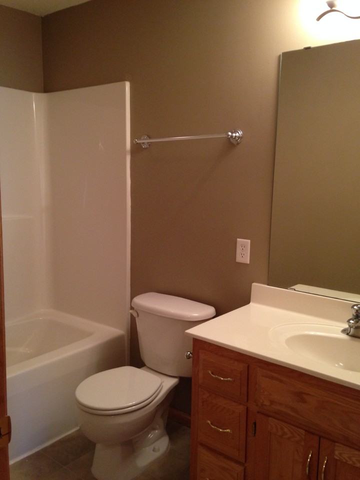 2106 Linden Trl - Photo 5 of 15