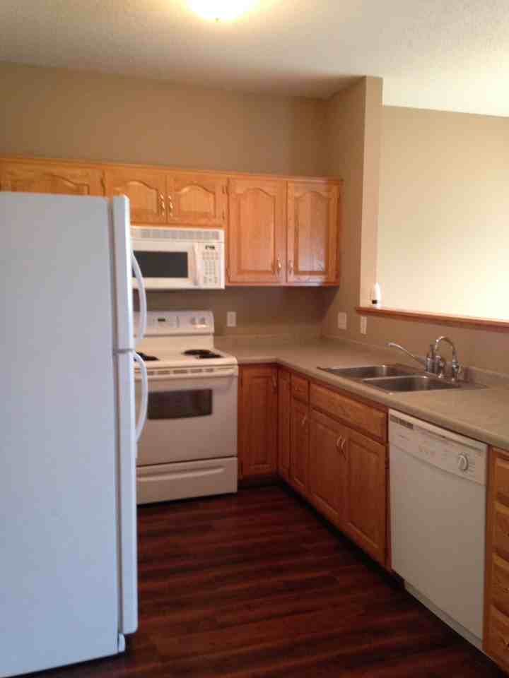 2106 Linden Trl - Photo 6 of 15