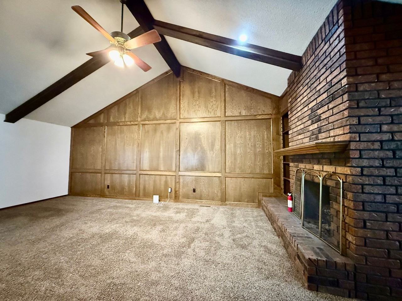 7320 East 62nd Street - Photo 3 of 26