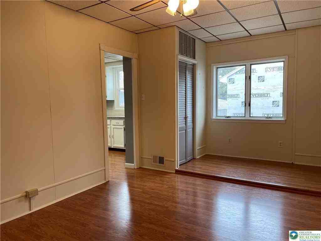 2066 Grape Street #2066 - Photo 5 of 21