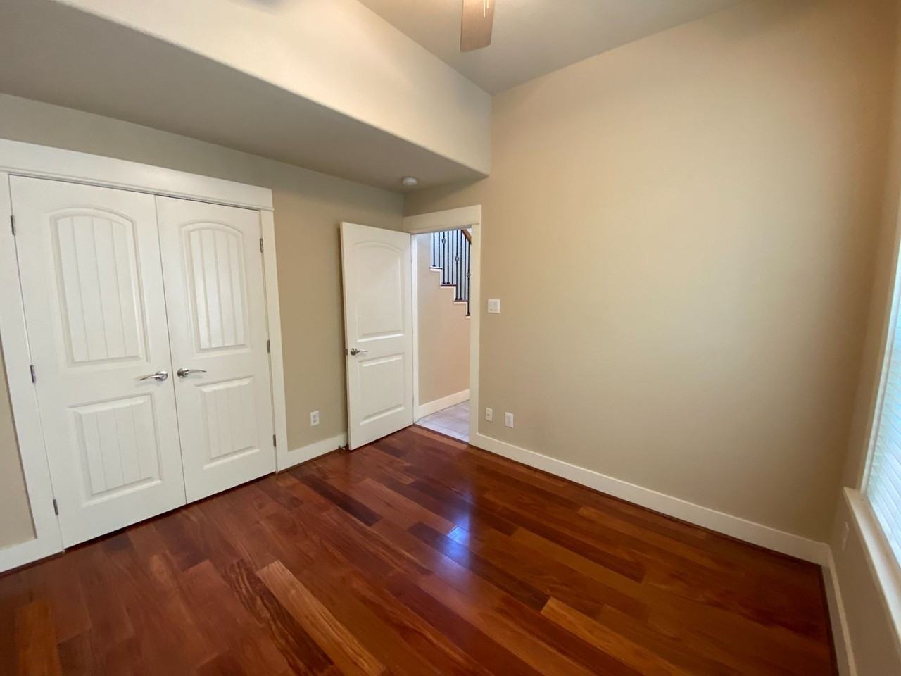 4514 Depew Avenue - Photo 7 of 38