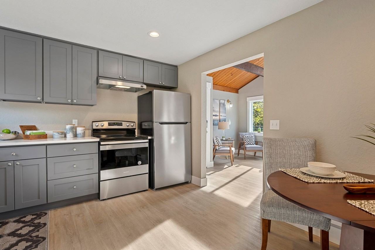 PM-UF-RED*9110-MF - Photo 3 of 36