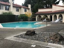 featured image of 3410 Manchester Cmn