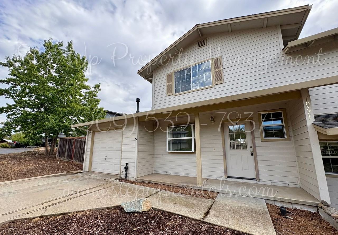10771 Buena Oaks Ct #A - Photo 2 of 11