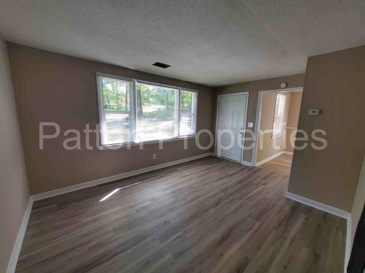 161 Stanford St - Photo 3 of 17