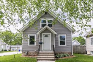 728 5th Ave Sw - Photo 1 of 1