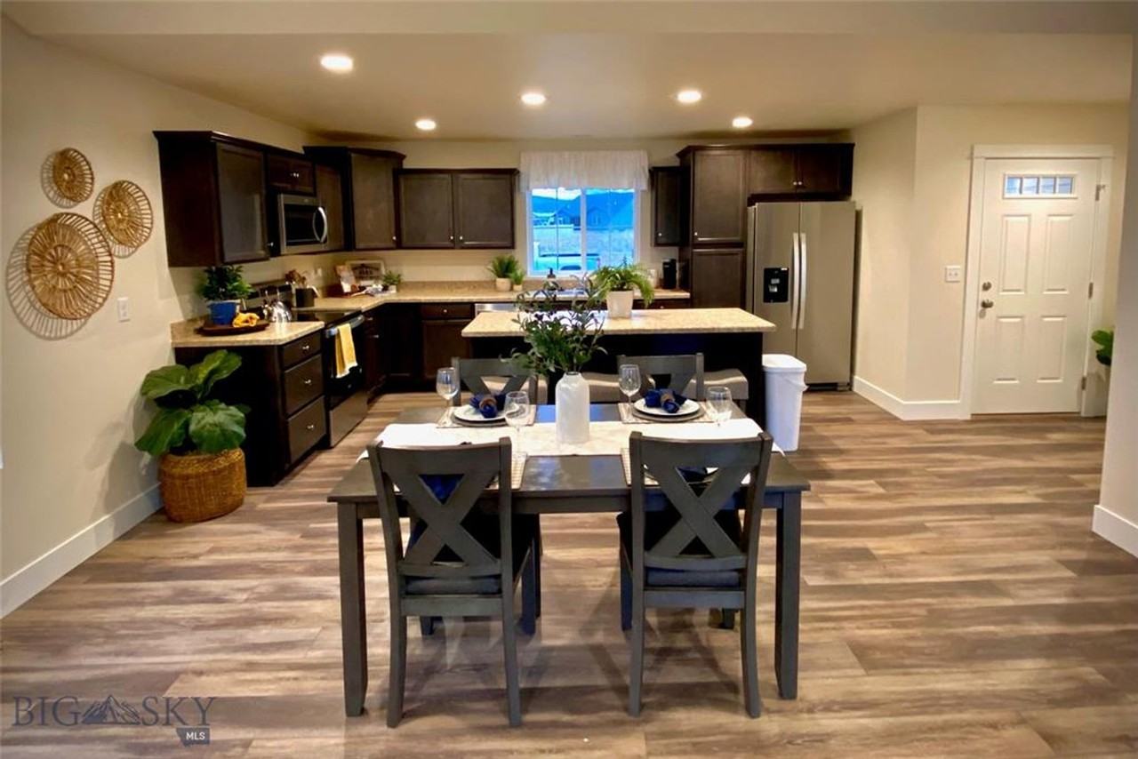 604 Snow Ghost Street - Photo 3 of 12