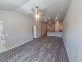 featured image of 2122 N Jayton Ave