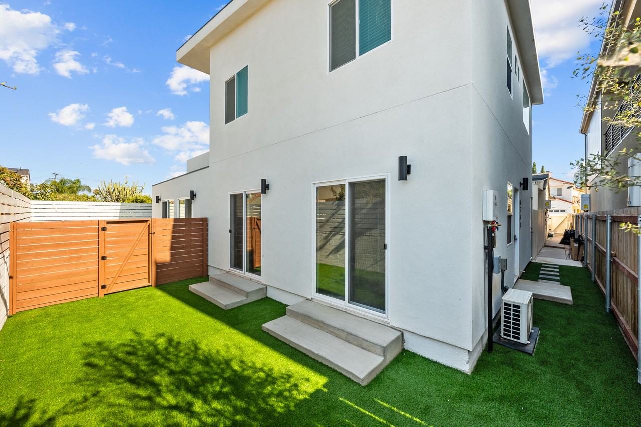 6248 Rose St - Photo 6 of 26