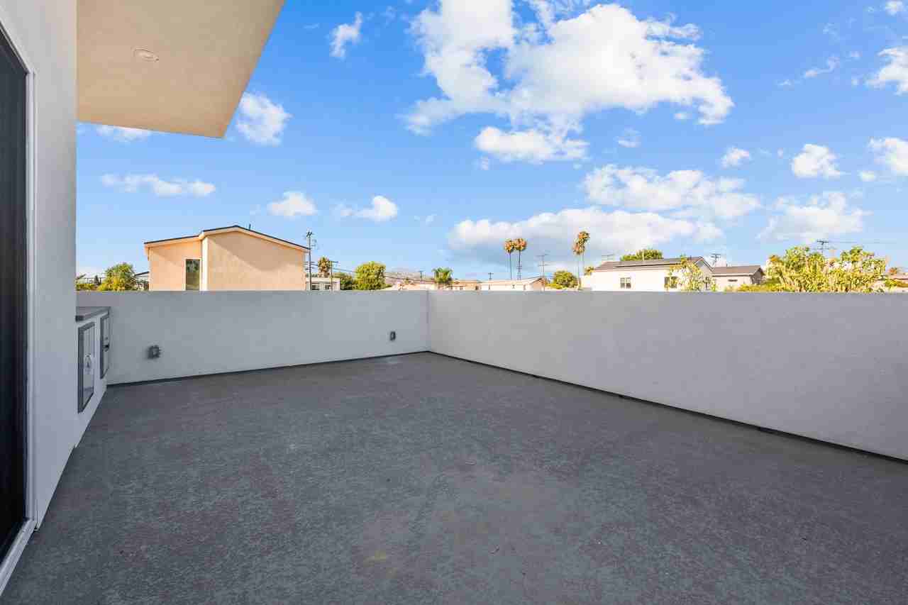 6248 Rose St - Photo 7 of 26