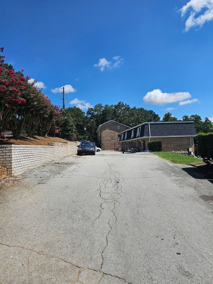 The View at Midtown - Photo 5 of 24