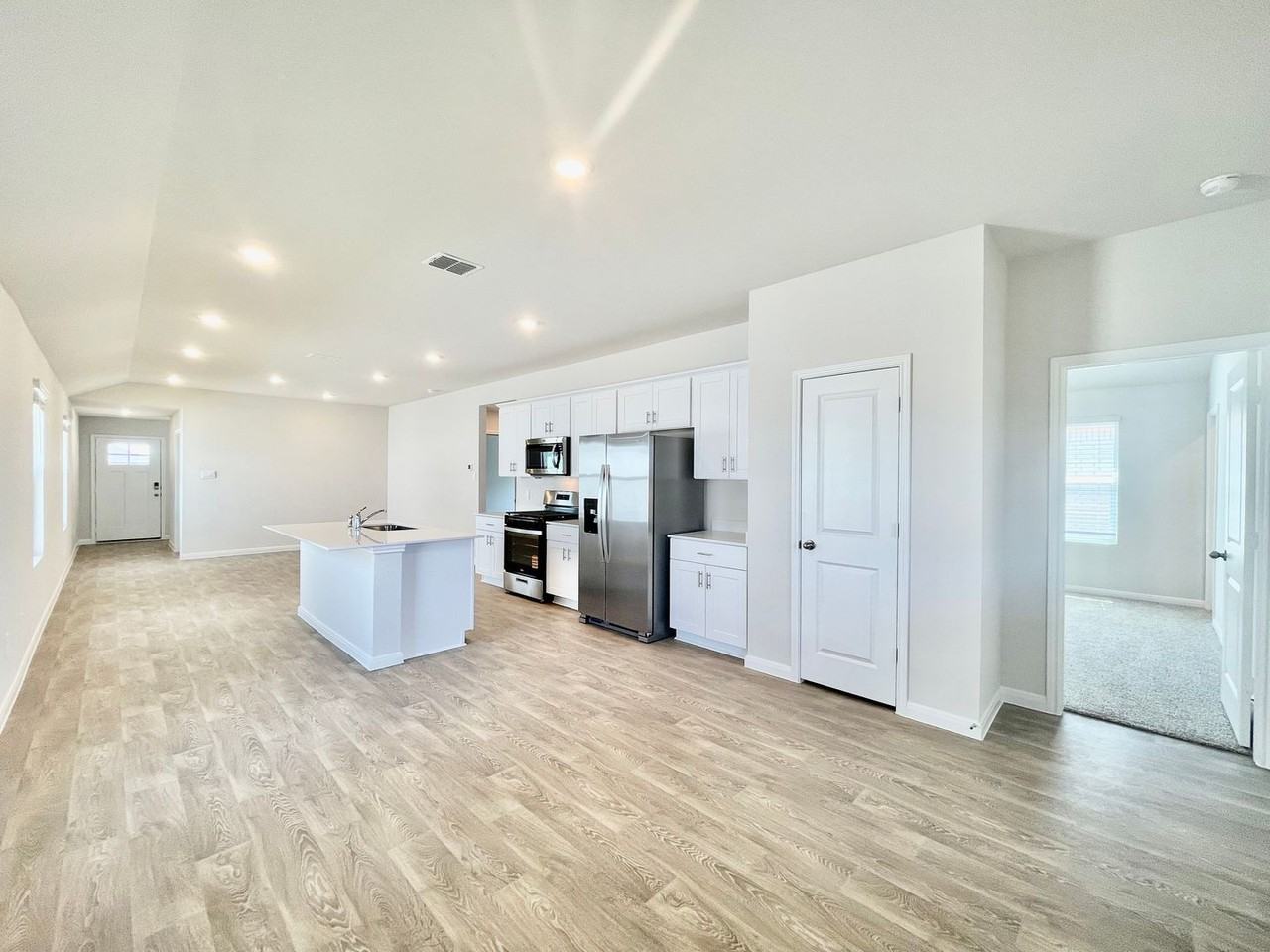 245 245 New Albany Ln - Photo 6 of 18