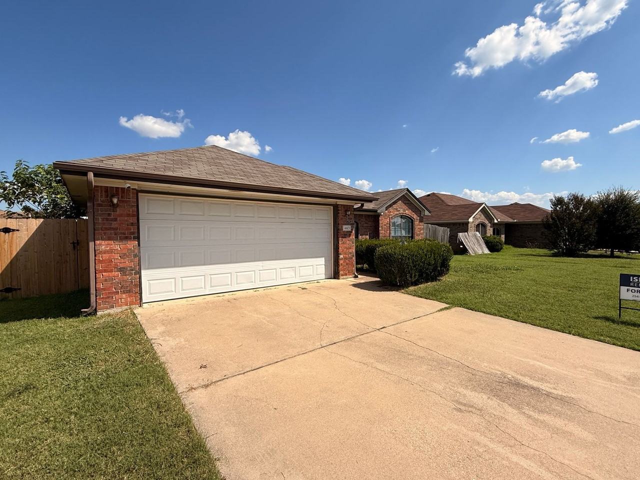 4403 Mildred Ave - Photo 2 of 26