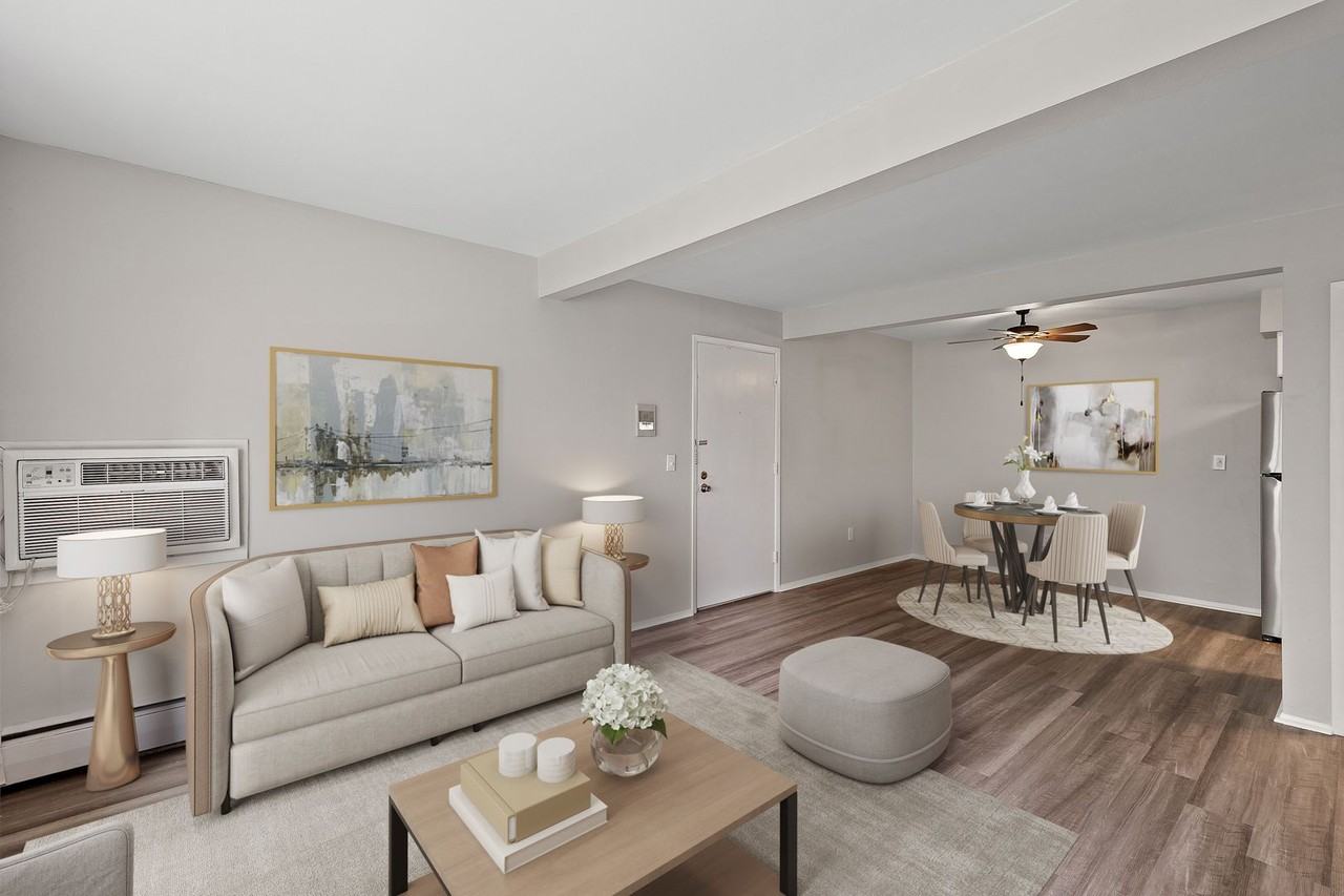 Hines Park Place Apartments - Photo 3 of 14