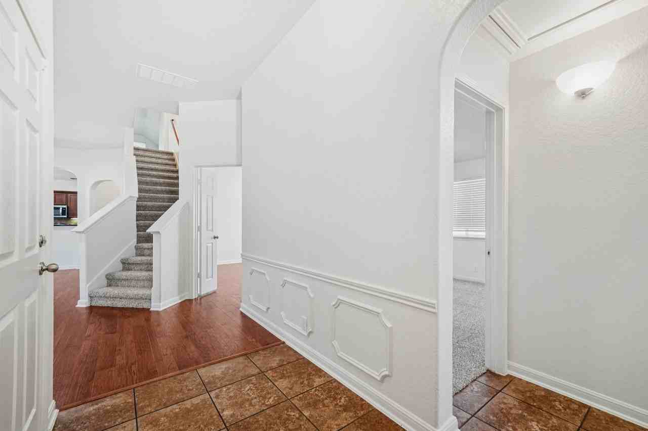 11927 Presidio Path - Photo 2 of 24