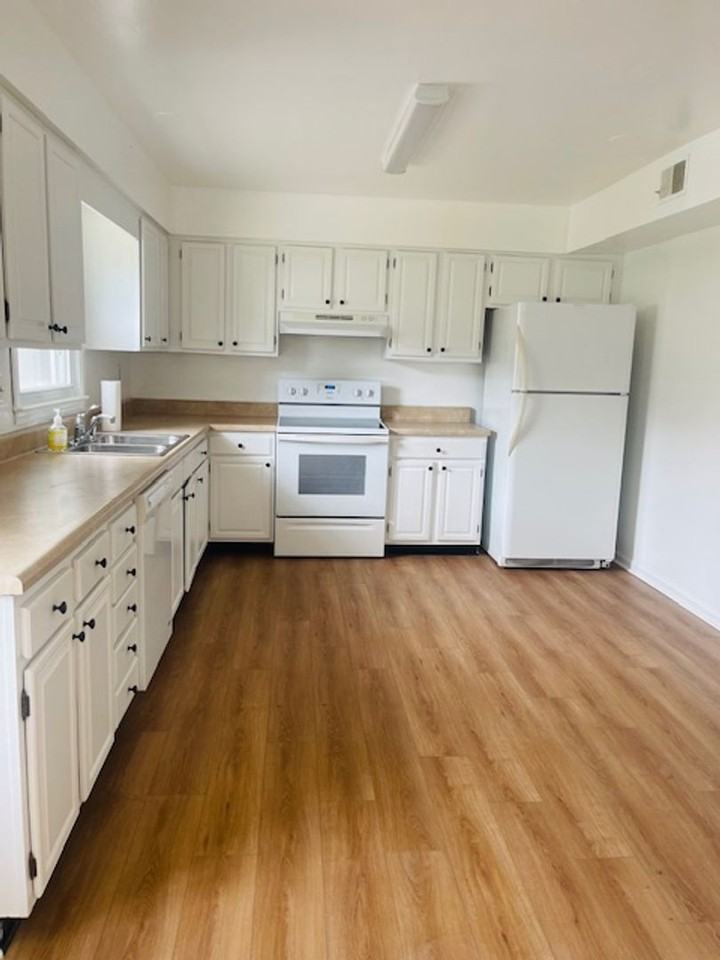 220 80th St - Photo 6 of 19