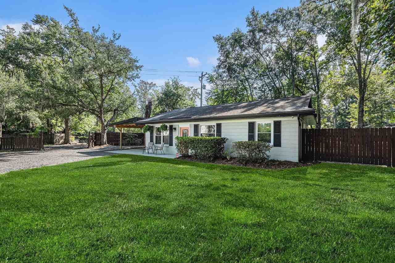 1823 Old Parsonage Rd - Photo 2 of 26