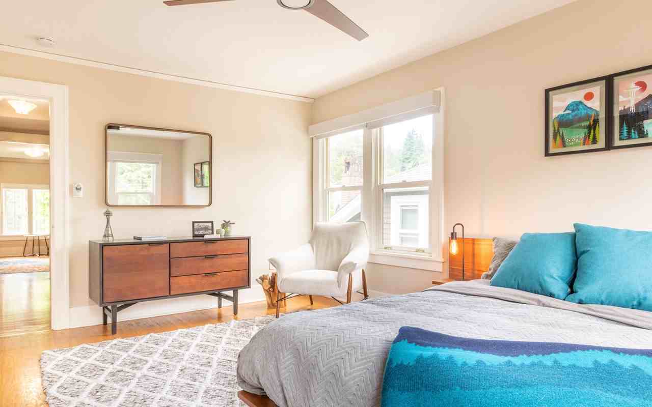 1942 Boyer Ave E #NA - Photo 6 of 29