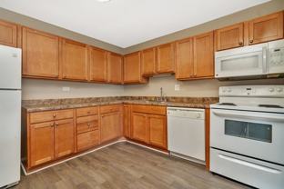 Lakeside Village Apartments - Photo 1 of 1