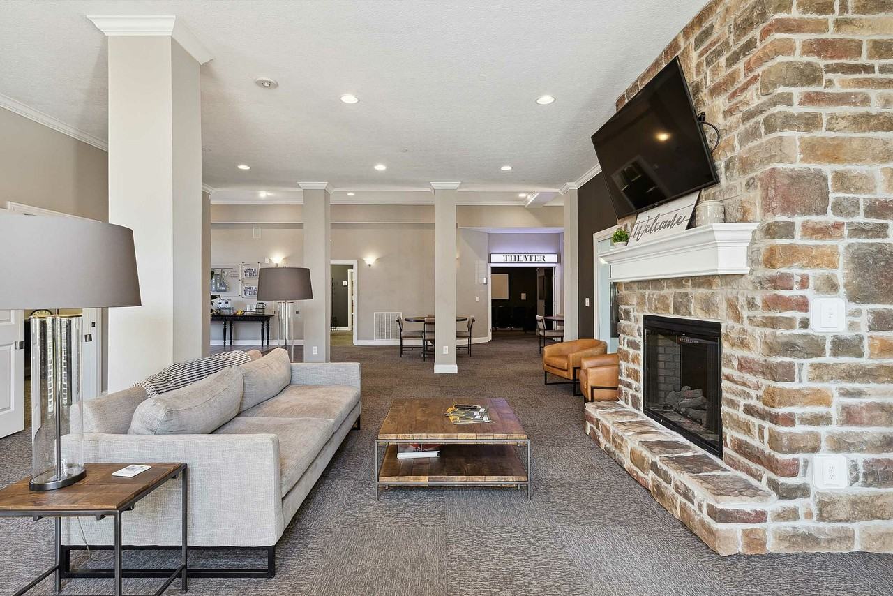 Residences at Central Park - Photo 6 of 37