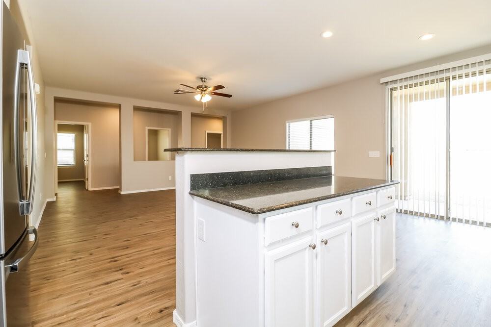 6095 S 255th Dr - Photo 7 of 16