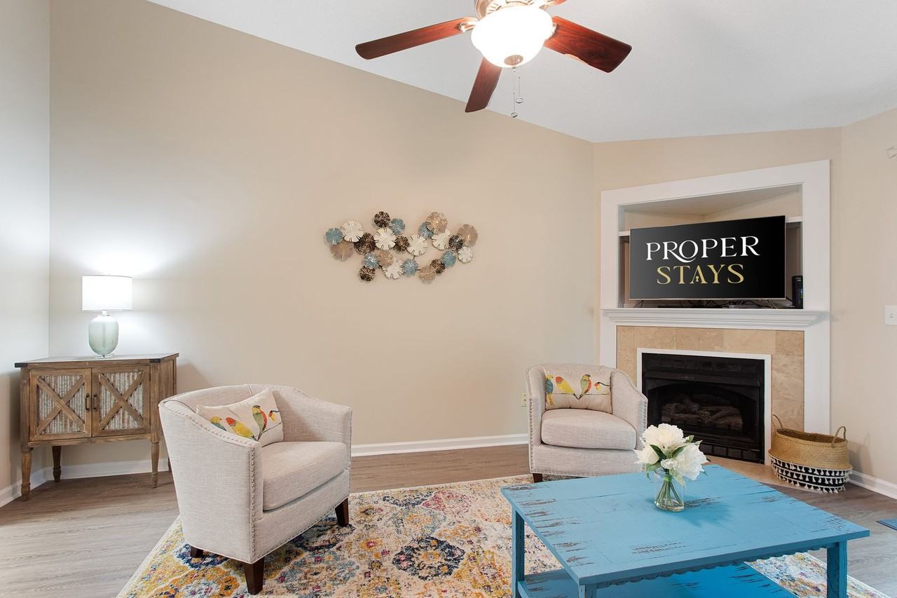 1361 Pinnacle Lane - Photo 6 of 34