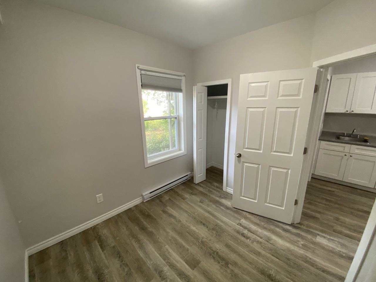 258 Robinson Street #258 - Photo 5 of 14
