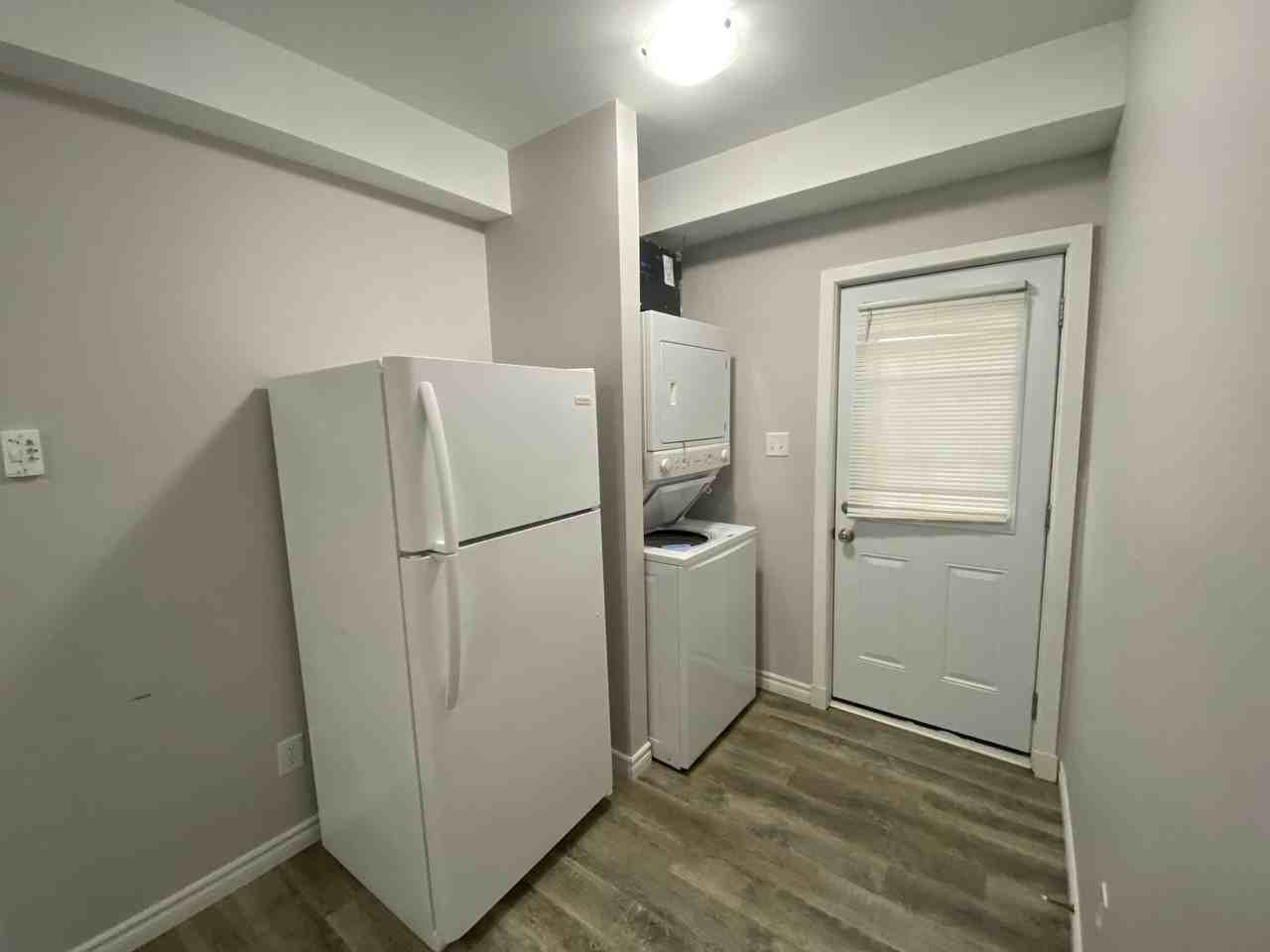 258 Robinson Street #258 - Photo 6 of 14